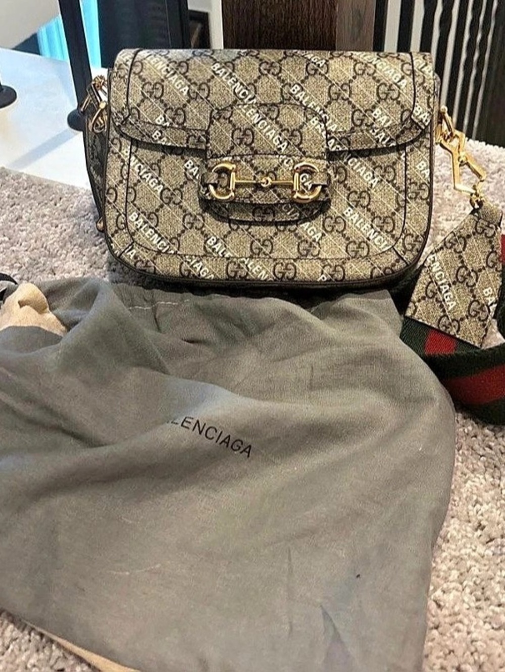 Crossbody Bag in Brown Like New - Picture 2 of 4